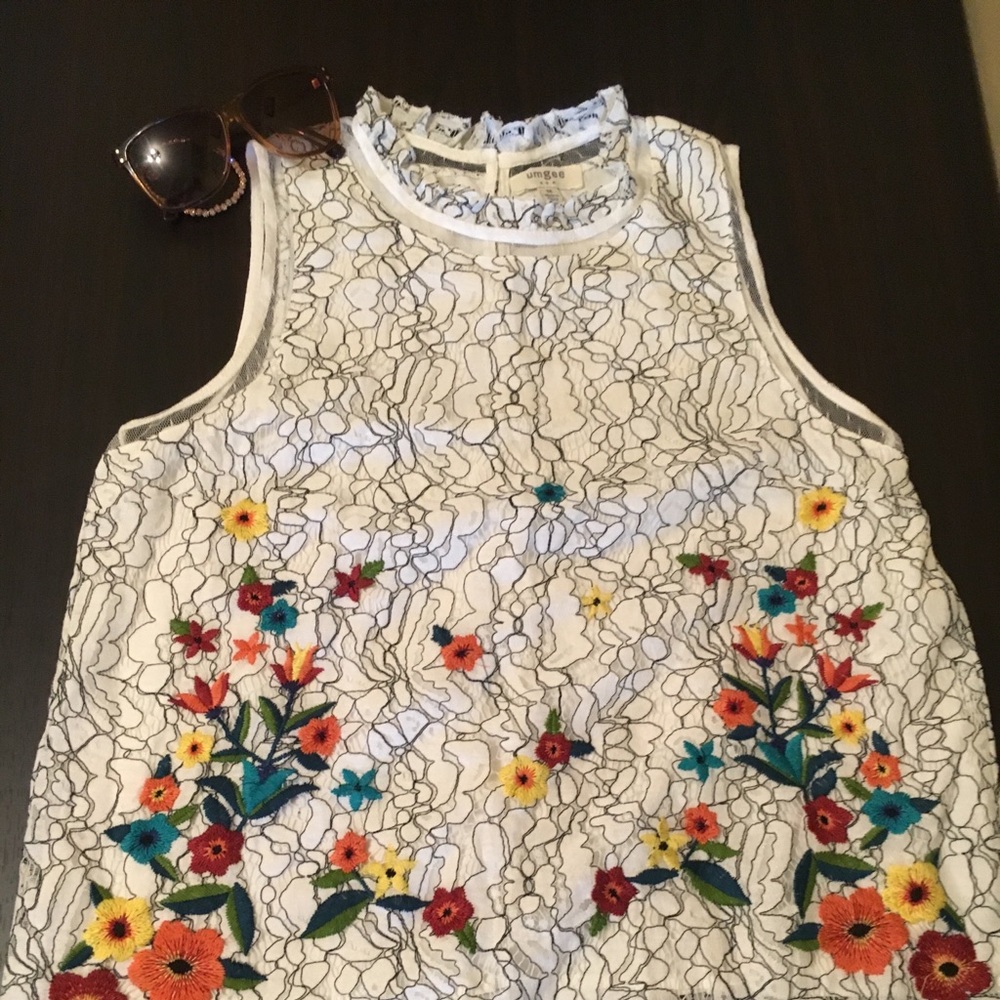 Umgee lace tank top